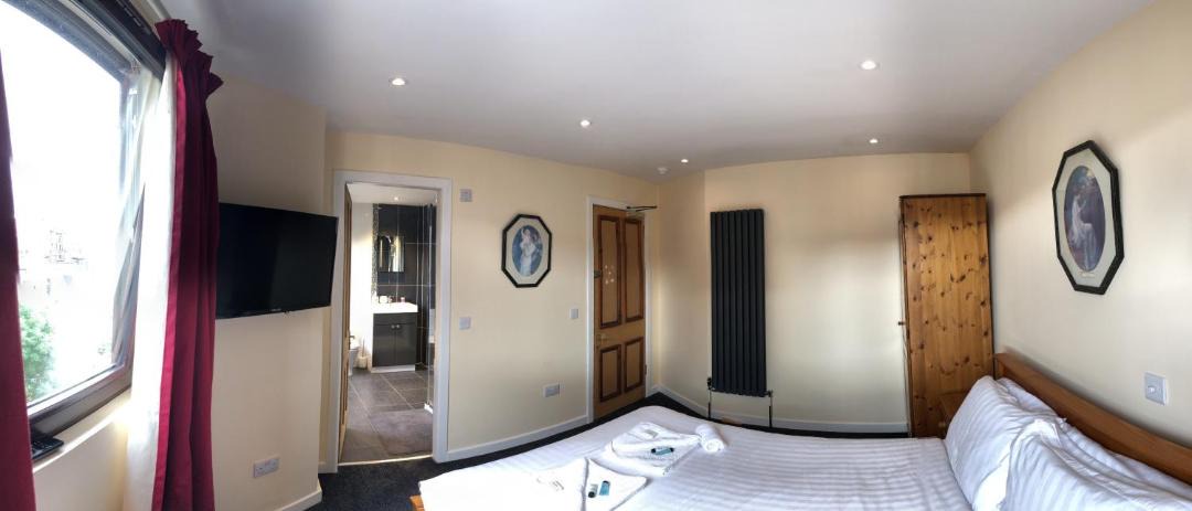 Photo of Bedroom in Bruntsfield