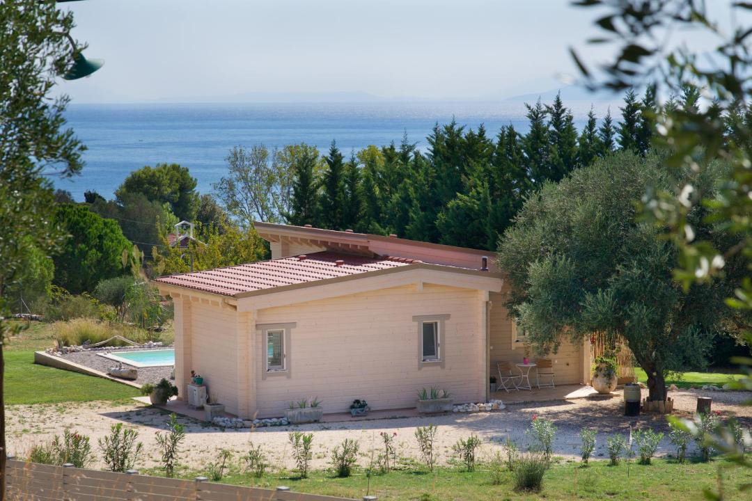 Photo of Others in Karavados