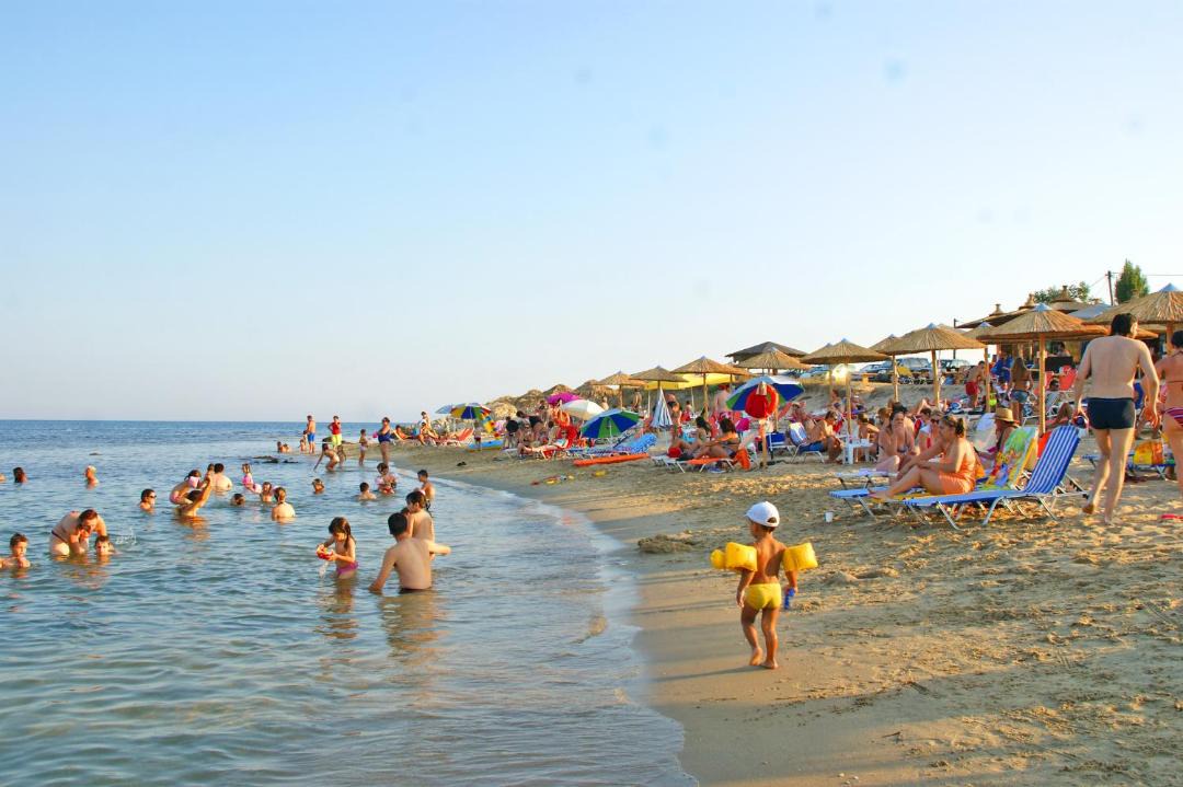 Photo of Human In Picture in Lefkippos