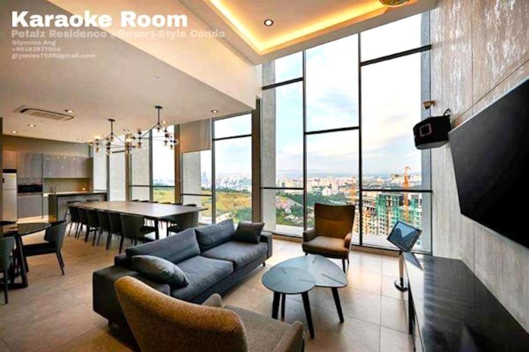 Photo of Livingroom in Kampung Pasir