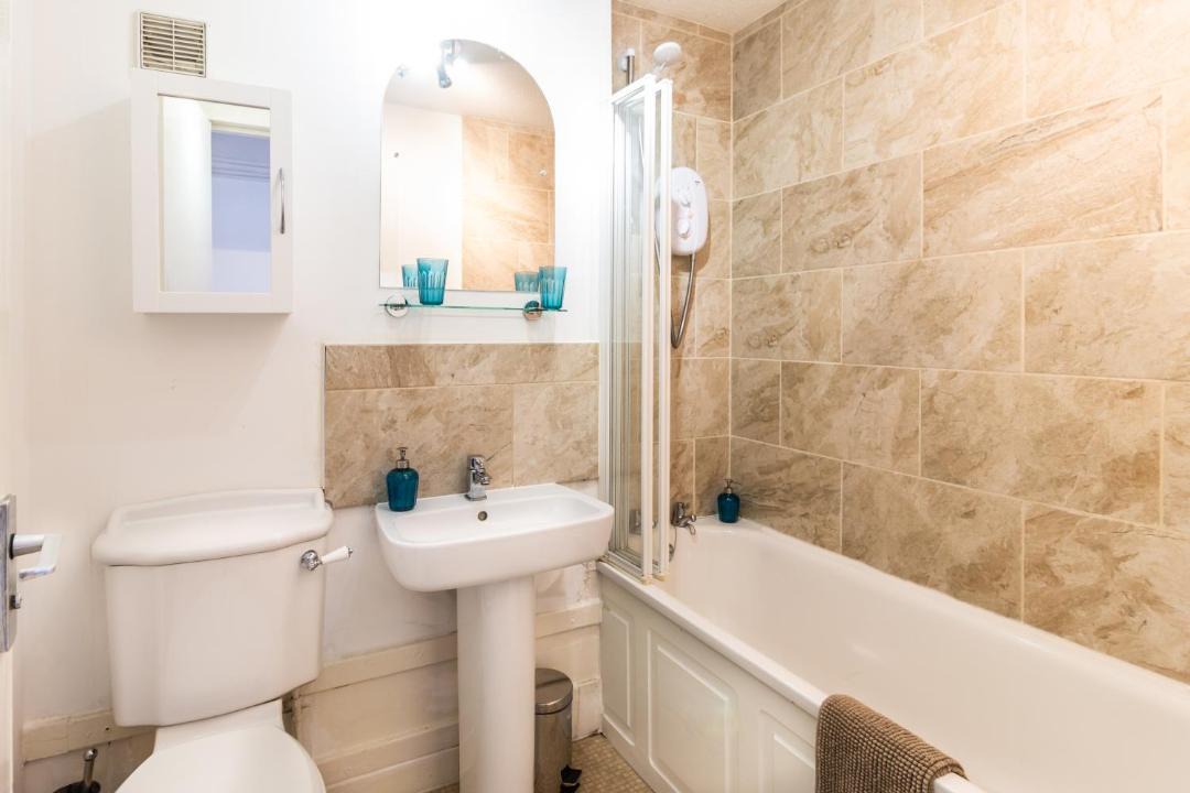 Photo of Bathroom in Paisley