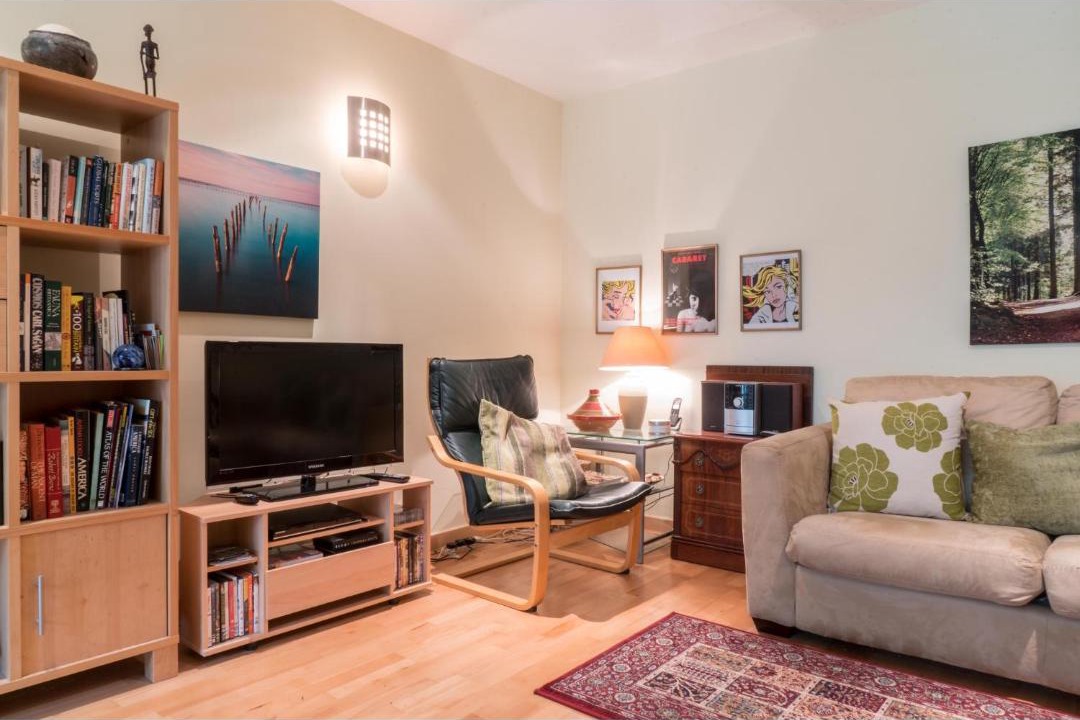 Photo of Livingroom in Newhaven