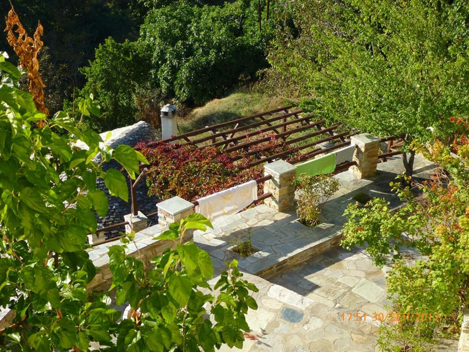 Photo of Patio Balcony in Makrynitsa