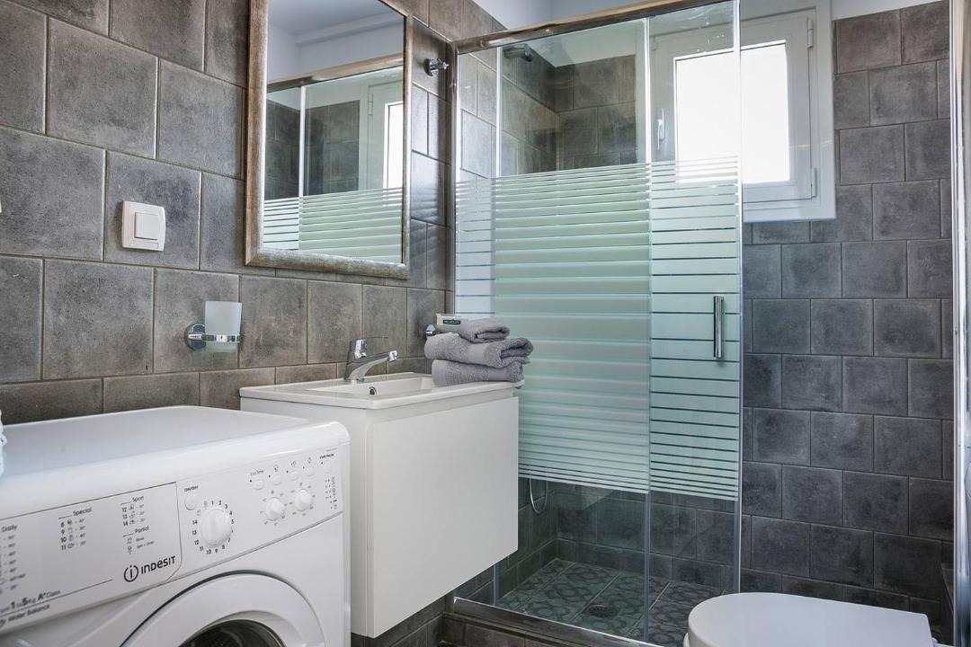 Photo of Bathroom in Mazarakata