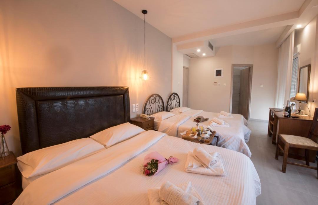 Photo of Others in Nees Pagases