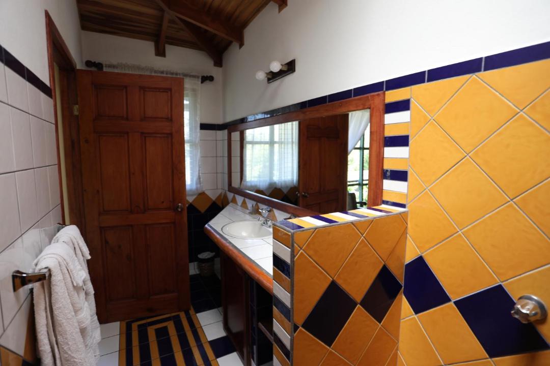 Photo of Bathroom in Escazu