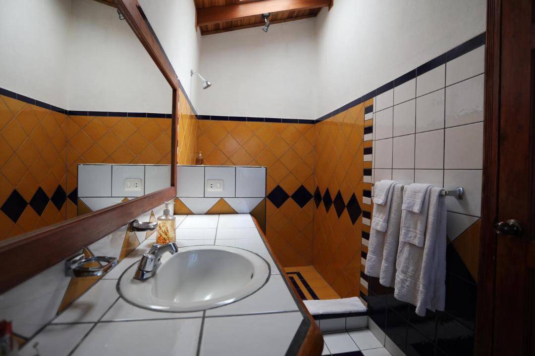 Photo of Bathroom in Escazu