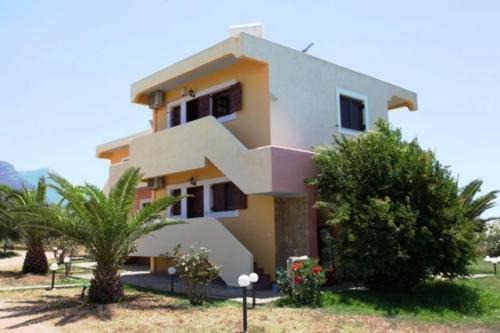 Photo of Buildings in Kiparissia