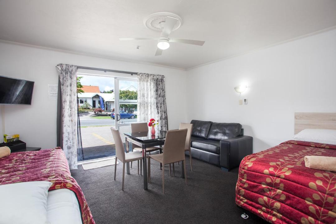 Photo of Livingroom in Fenton Street