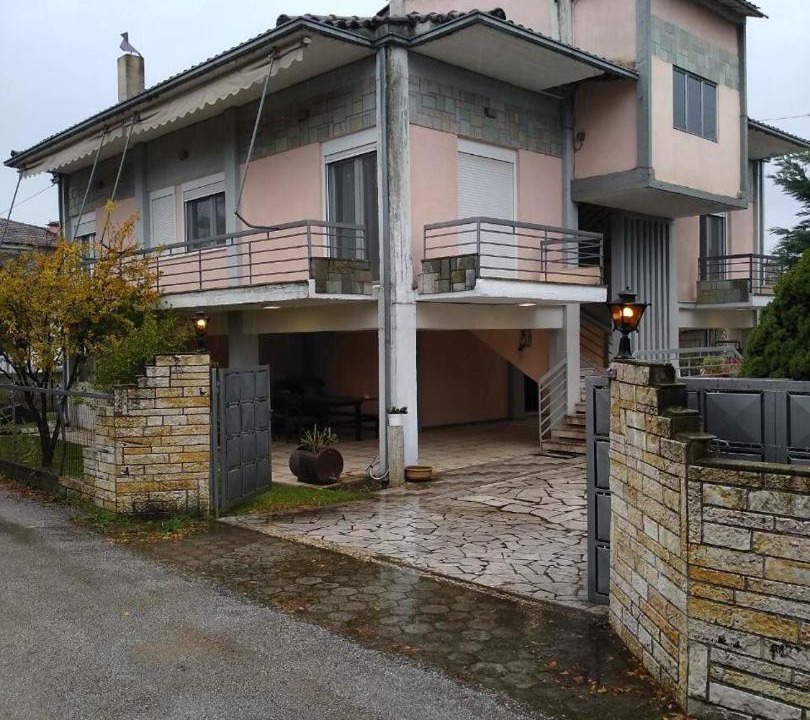Photo of Buildings in Mavromati