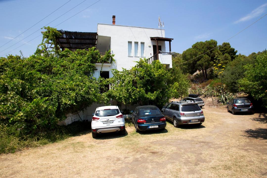 Photo of Others in Elia
