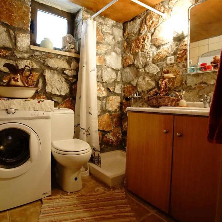 Photo of Bathroom in Agía Eiríni