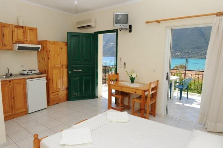 Photo of Others in Vassiliki