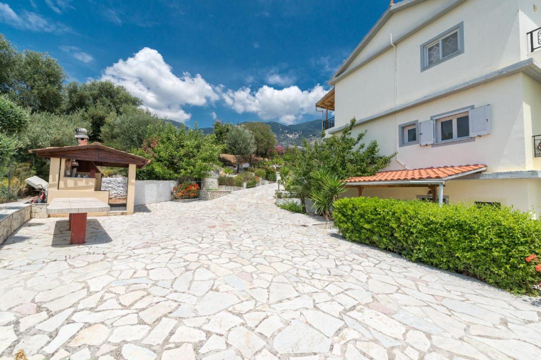 Photo of Buildings in Leivathos