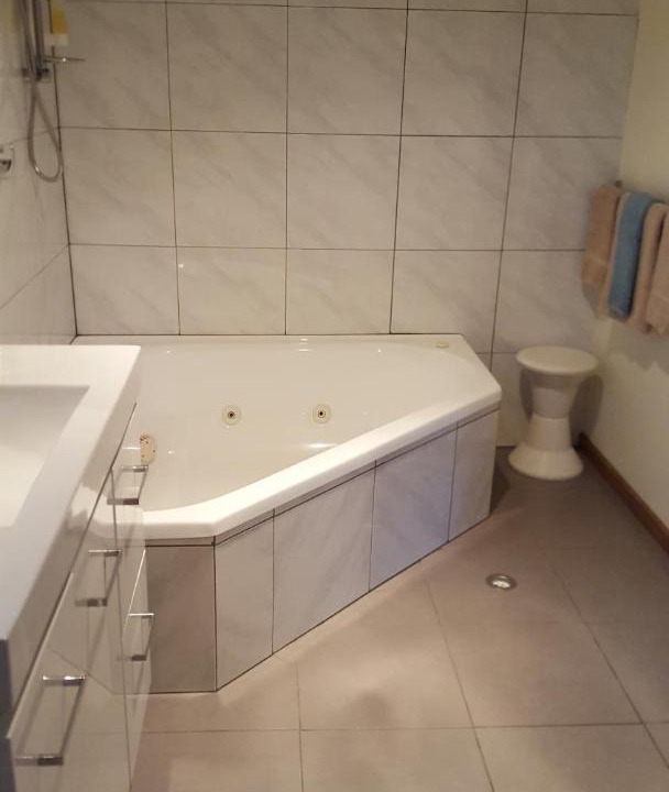 Photo of Bathroom in Strahan