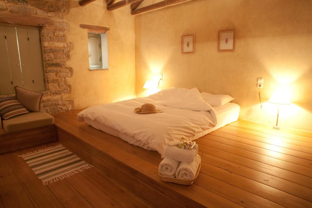 Photo of Bedroom in Papigo