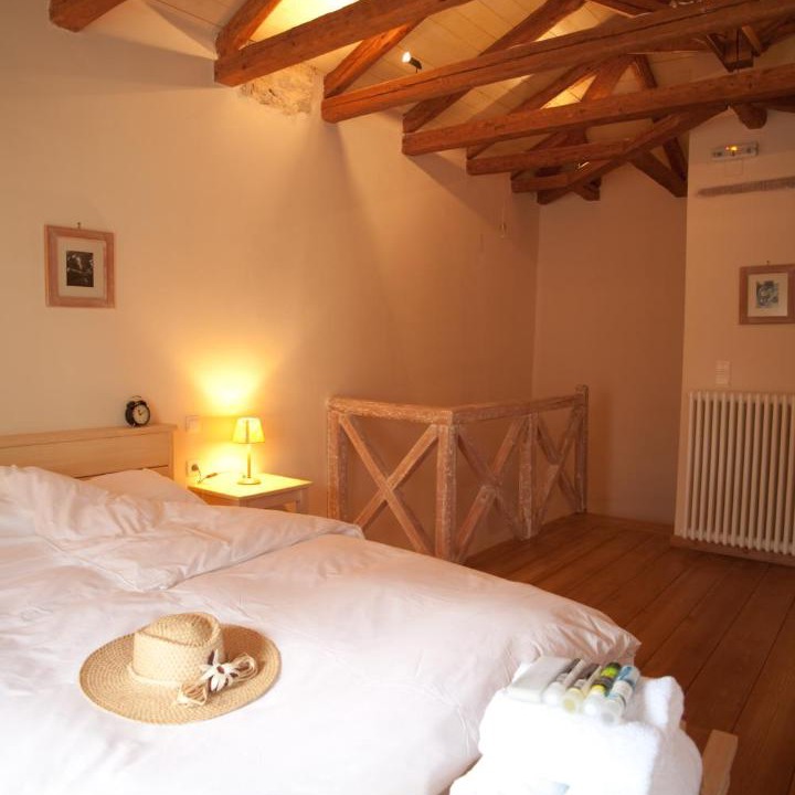 Photo of Bedroom in Papigo