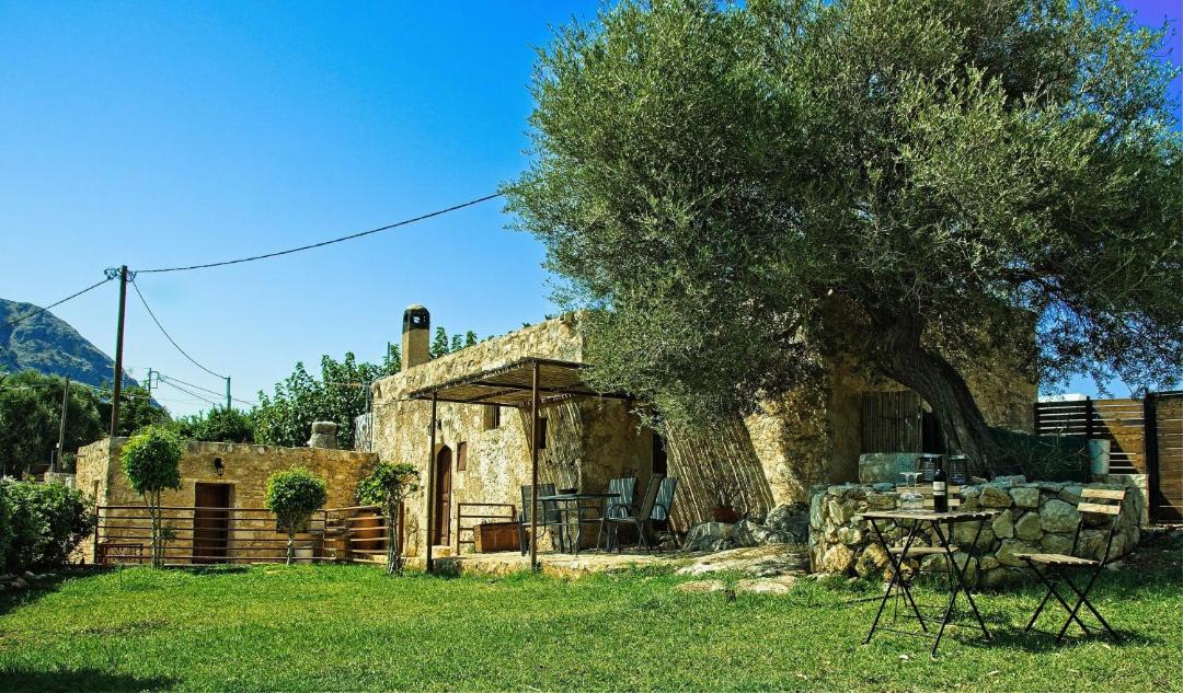 Photo of Buildings in Megala Chorafia