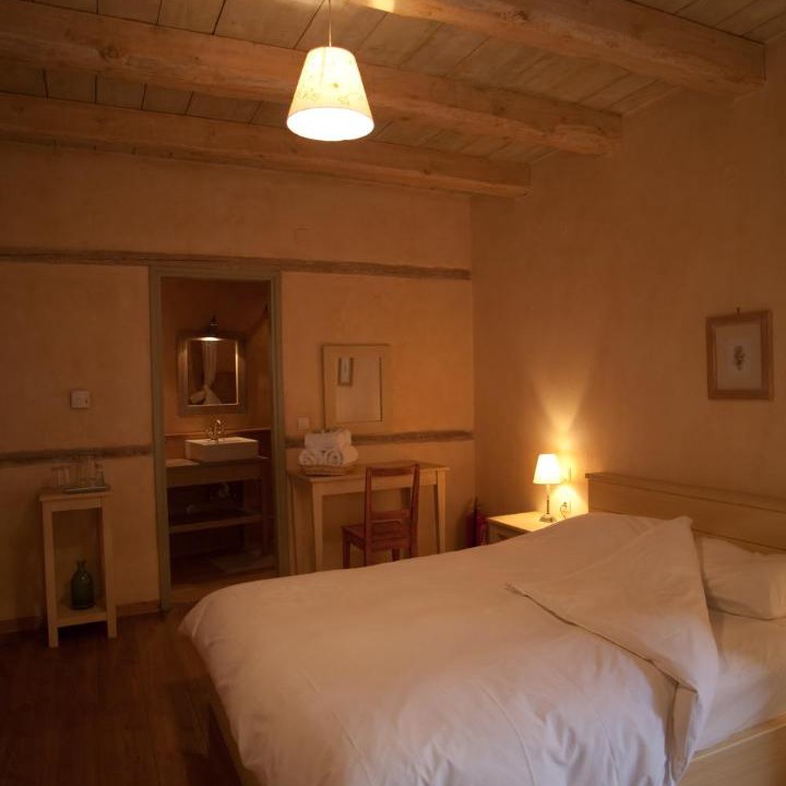 Photo of Bedroom in Papigo