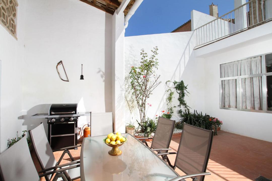 Photo of Others in Son Antem