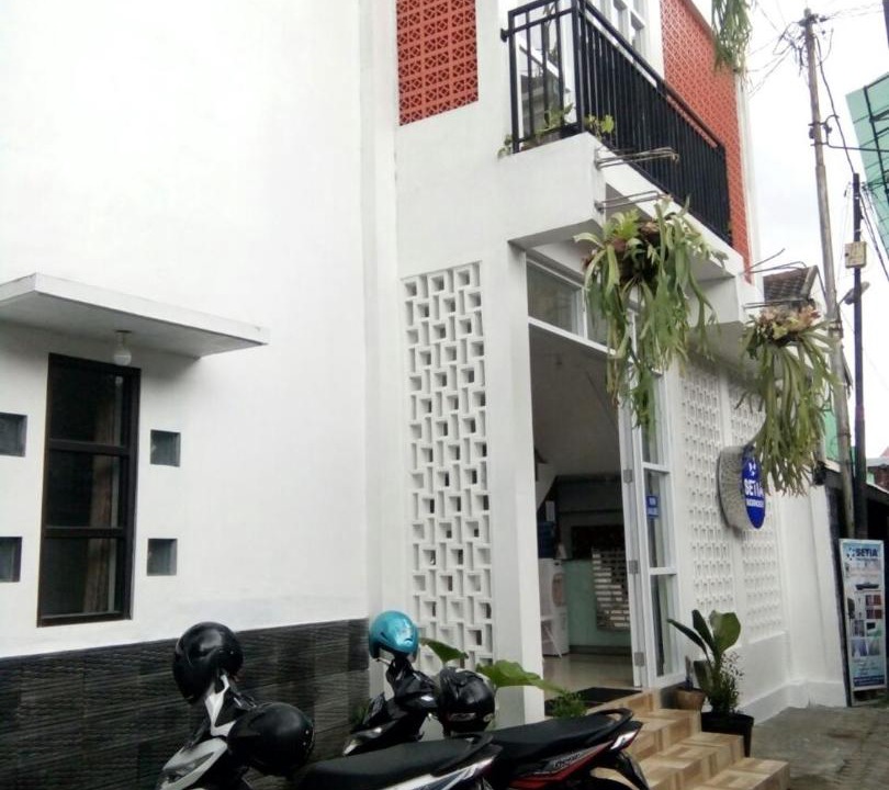 Photo of Buildings in Malioboro