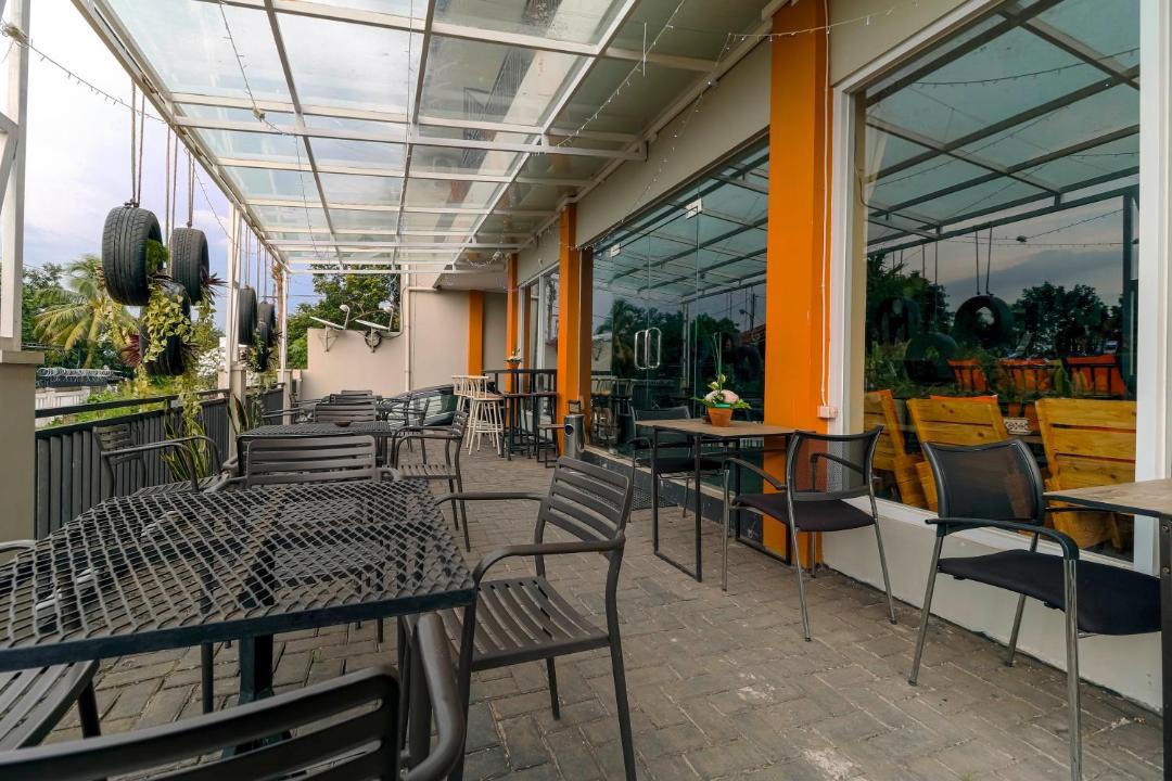 Photo of Patio Balcony in Bogor Timur