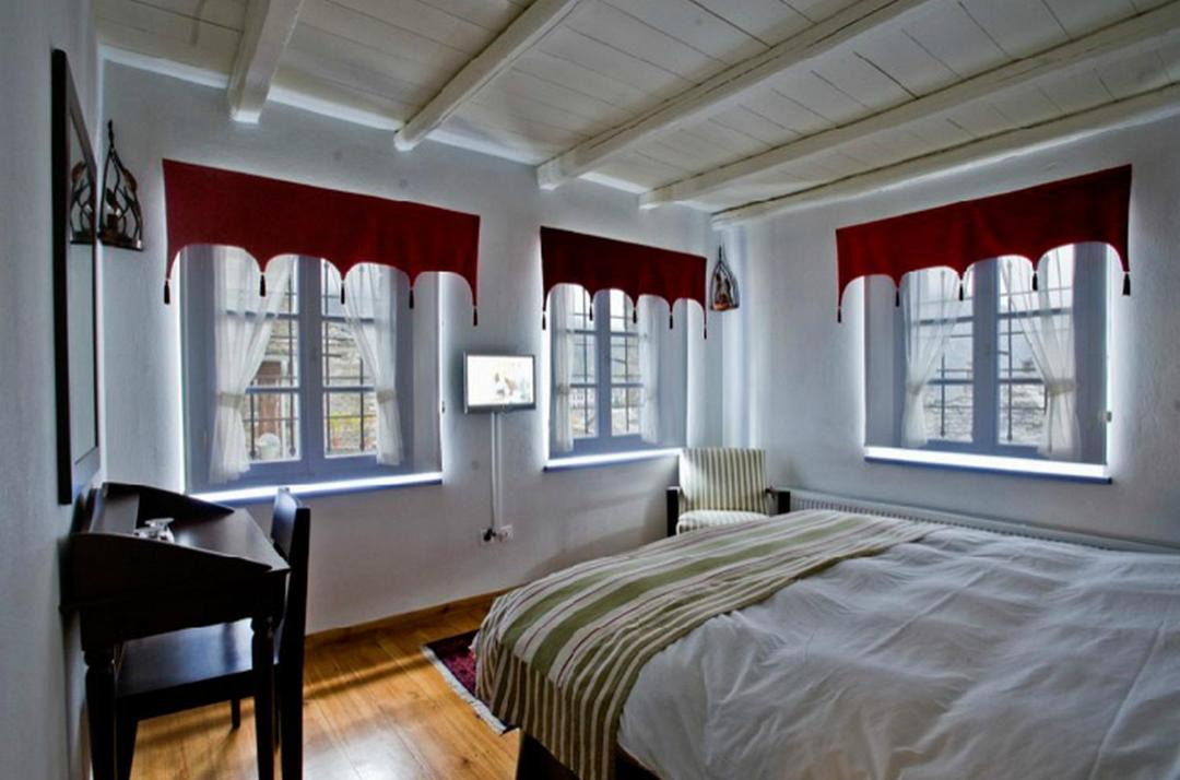 Photo of Bedroom in Papigo