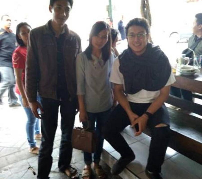 Photo of Human In Picture in Tosari