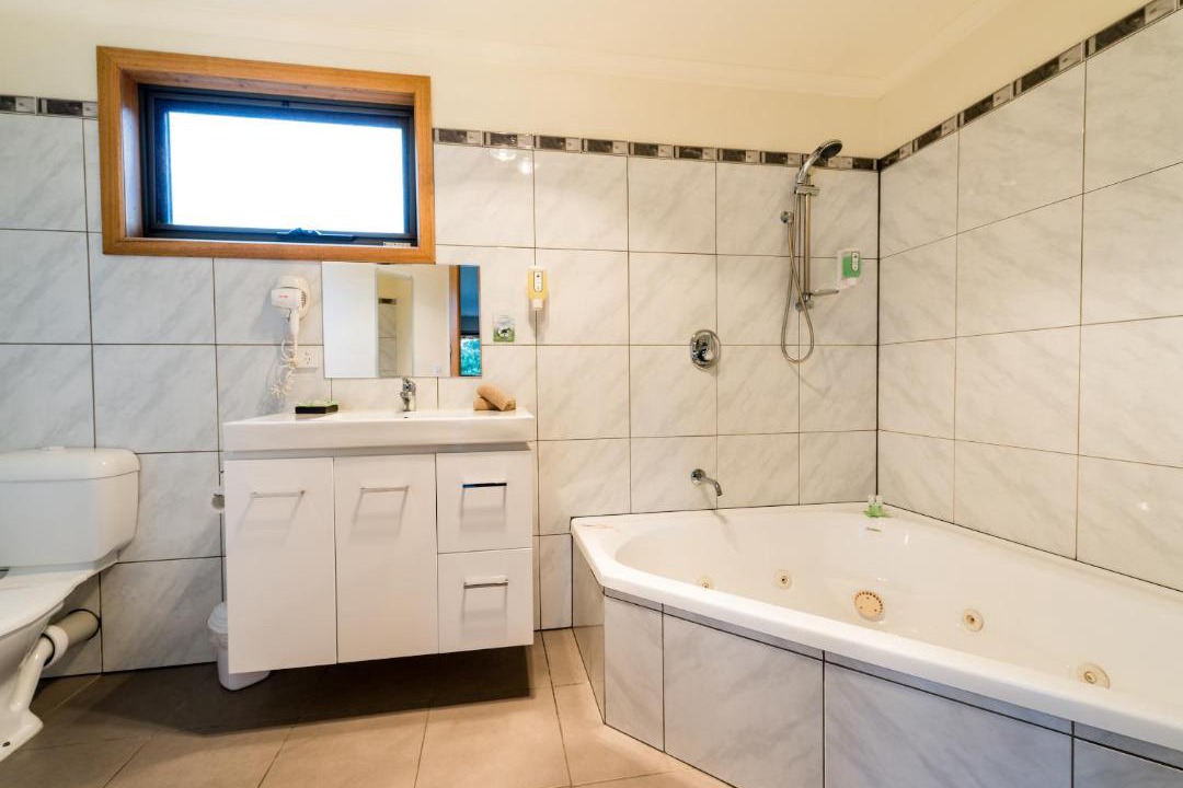 Photo of Bathroom in Strahan