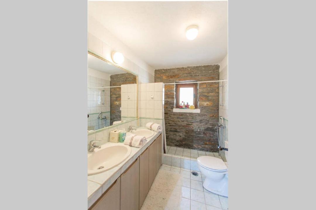 Photo of Bathroom in Koundouros