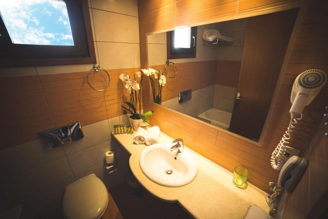 Photo of Bathroom in Portaria