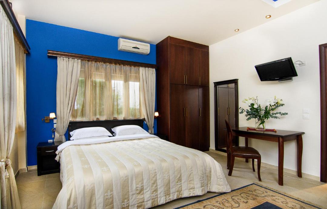 Photo of Bedroom in Elati