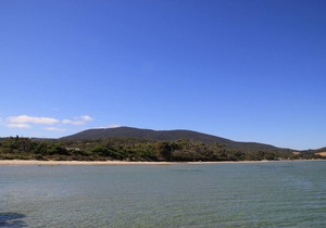 Manfield Seaside Bruny Island - Beach/Waterfront - 3 Bedroom house