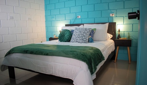 Deluxe Double Room, 1 Queen Bed, Private Bathroom