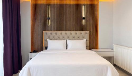 Deluxe Double Room with Balcony and Sea View