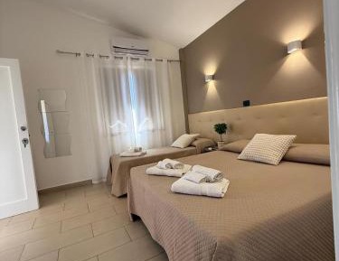 Triple Room with Private Bathroom
