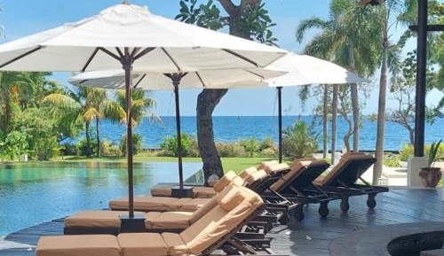 Villa - Beach Front