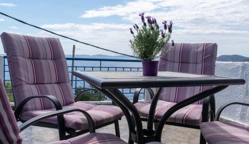 Studio with Sea View