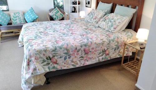 Family Room with Garden View