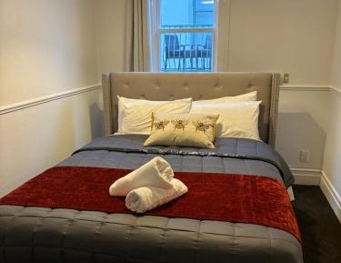 Queen Room