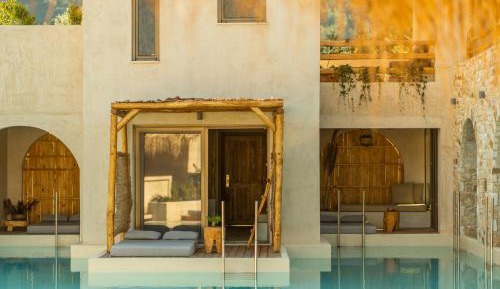 Isle Suite | Swim Up