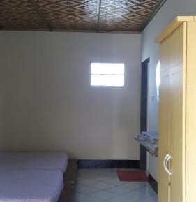 Double or Twin Room with Private Bathroom