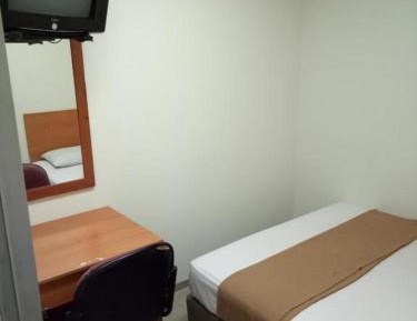 Standard Double Room with Shared Bathroom