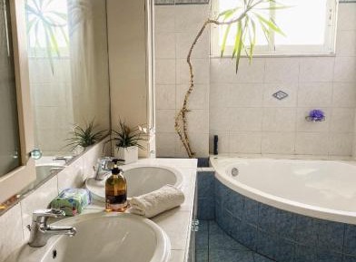 Quadruple Room with Shared Bathroom