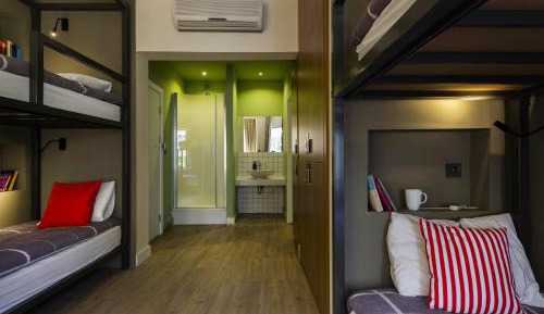 Bed in 6-Bed Mixed Dormitory Room