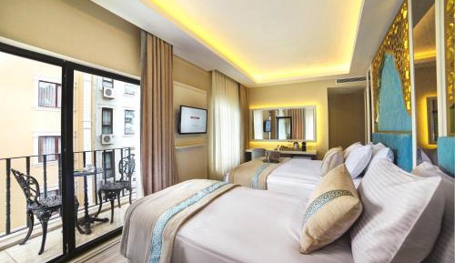 Superior Double or Twin Room with Balcony