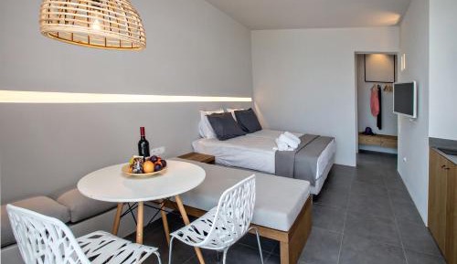 Studio with Sea View