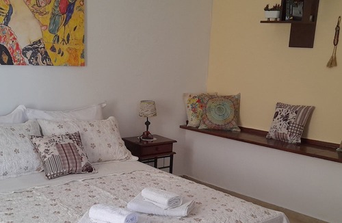 Heraklion Apartment | Venetian garden Ενα μικρό ανεξάρτητο καταφύγιο μέσα και έξω σπό την πόλη .