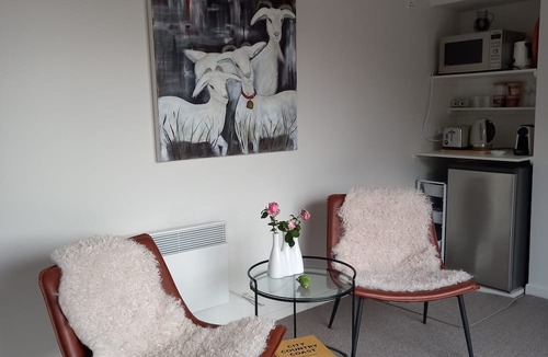 Bannockburn Apartment | Cosy rural retreat in the heart of Bannockburn Central Otago