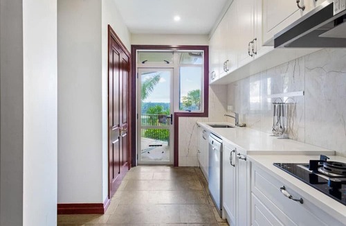 Whitford House | Countryside Zen Estate with Sea views and Pool